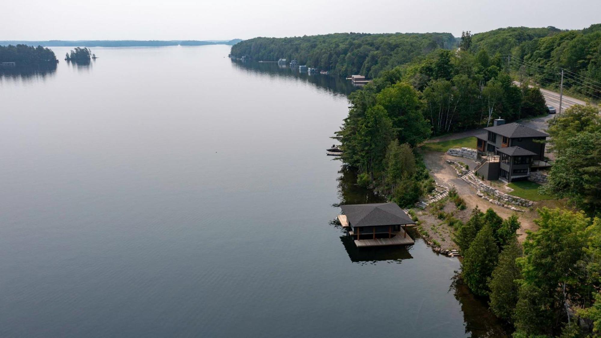 Tranquil Shores Mactier Exterior photo