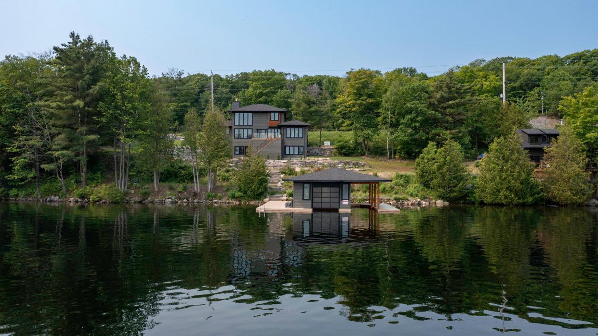 Tranquil Shores Mactier Exterior photo